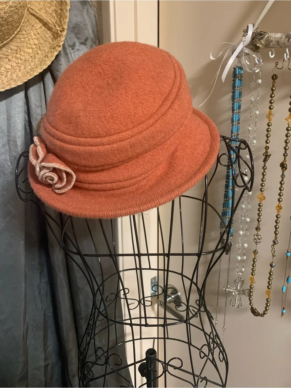 Womens Wool Cloche Hat with Rosette Detail - Rust